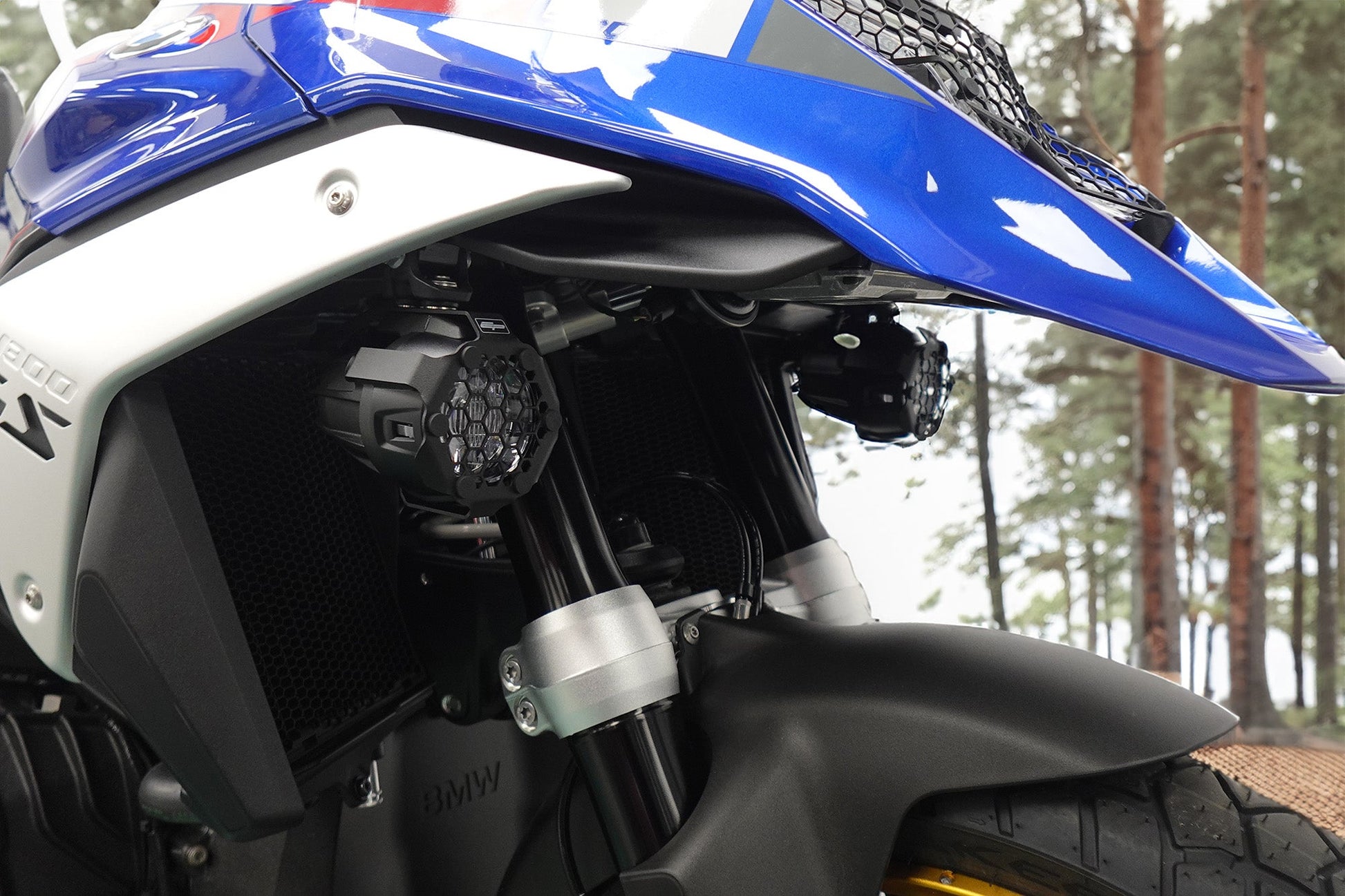 ep-spot-light-guard-bmw-r-1300-gs-option-719-tramuntana-2024