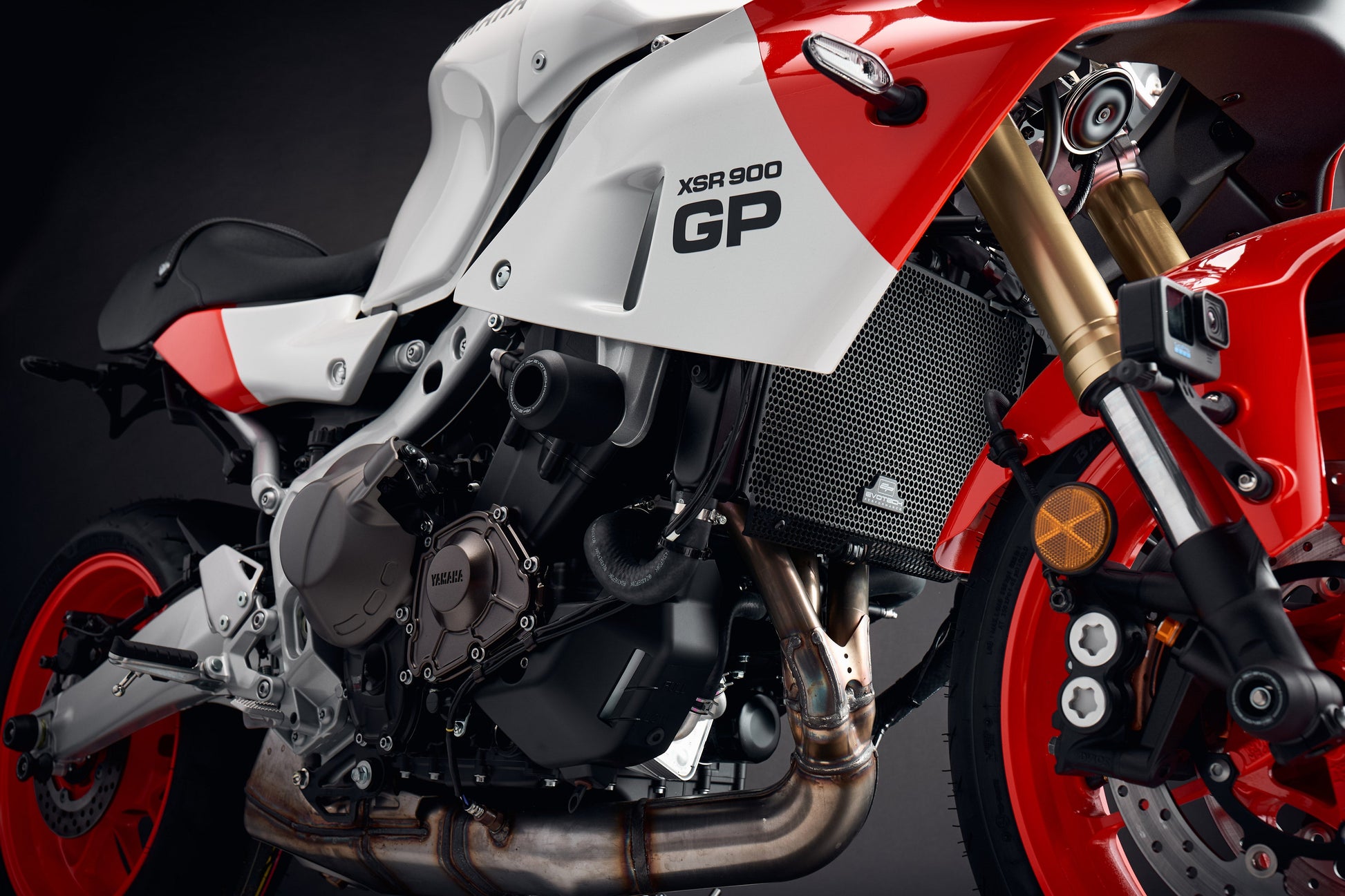 evotech-radiator-guard-yamaha-xsr900-gp-2024