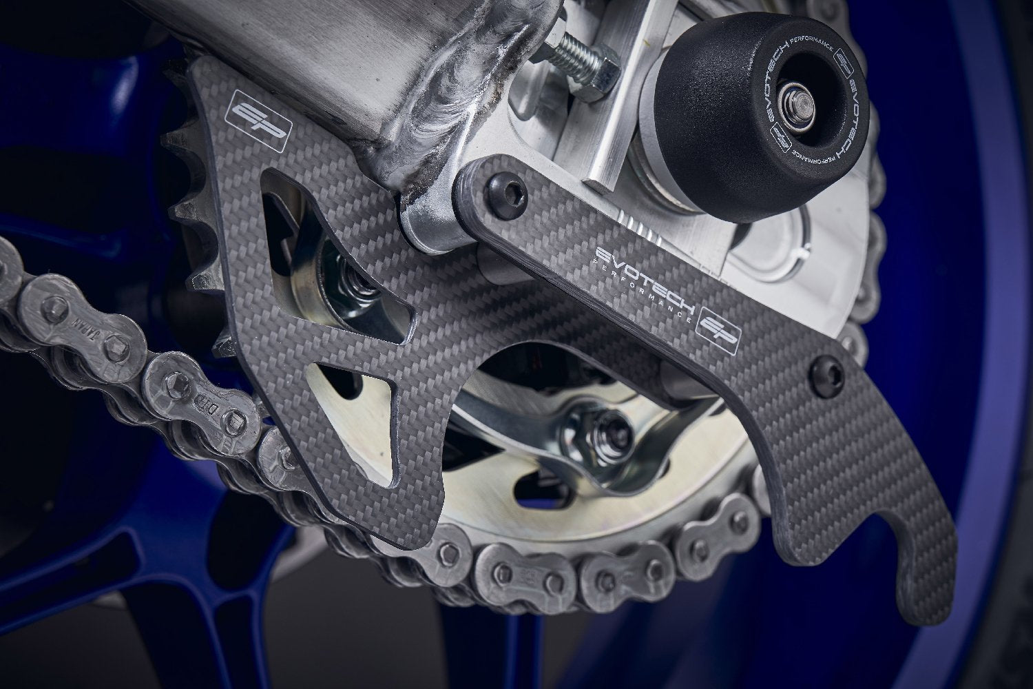 evotech-carbon-fibre-toe-guard-gp-style-paddock-stand-plates-yamaha-yzf-r9-2025