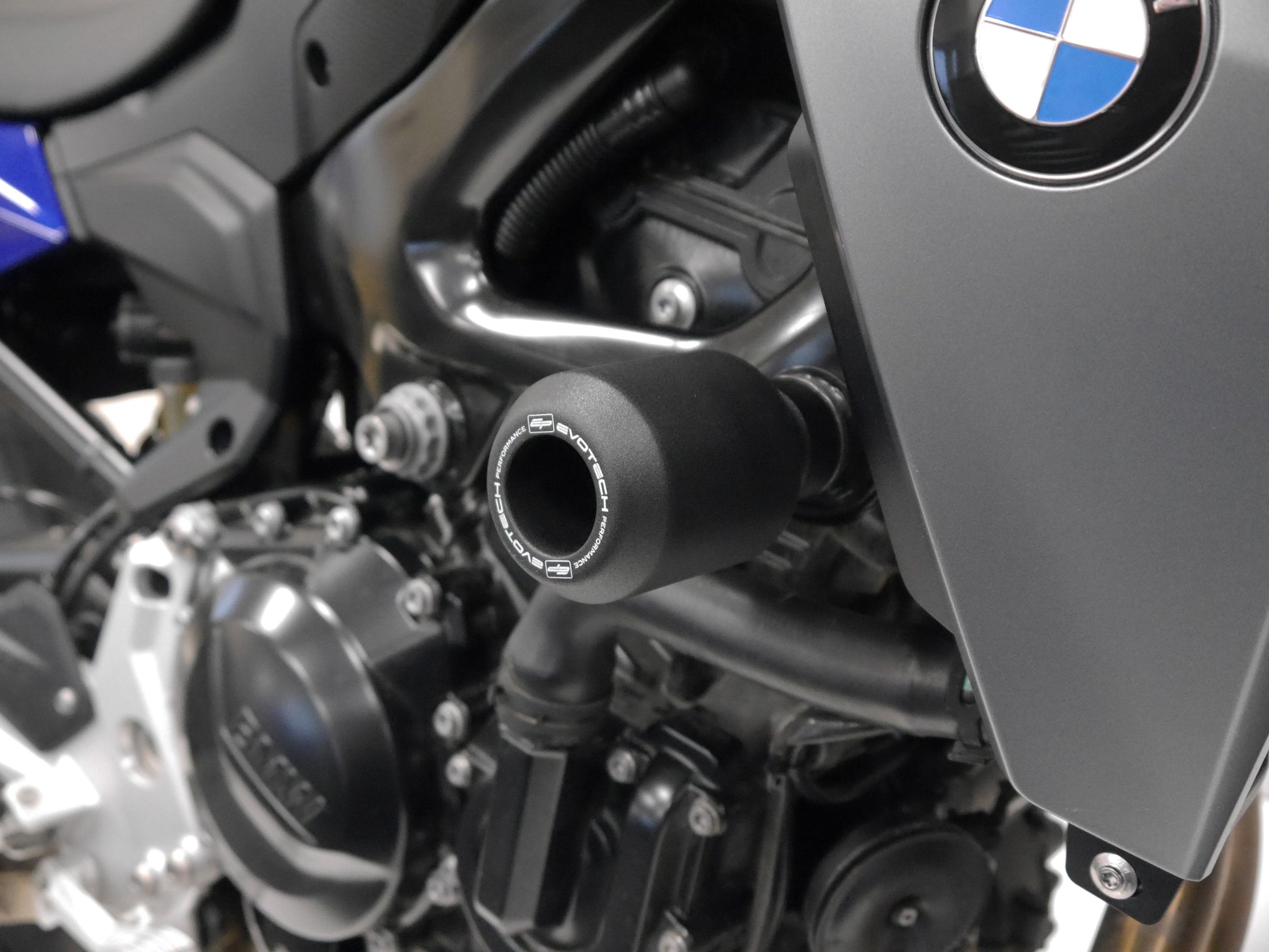 ep-bmw-f-900-r-se-crash--2020-onwards