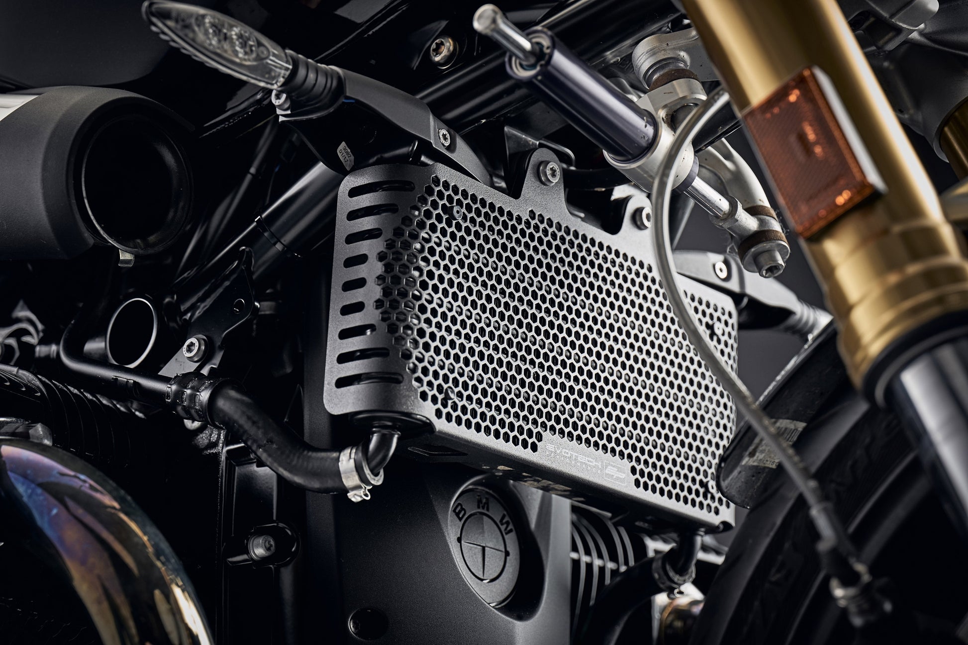 bmw-r-ninet-pure-oil-cooler-guard-2017-onwards