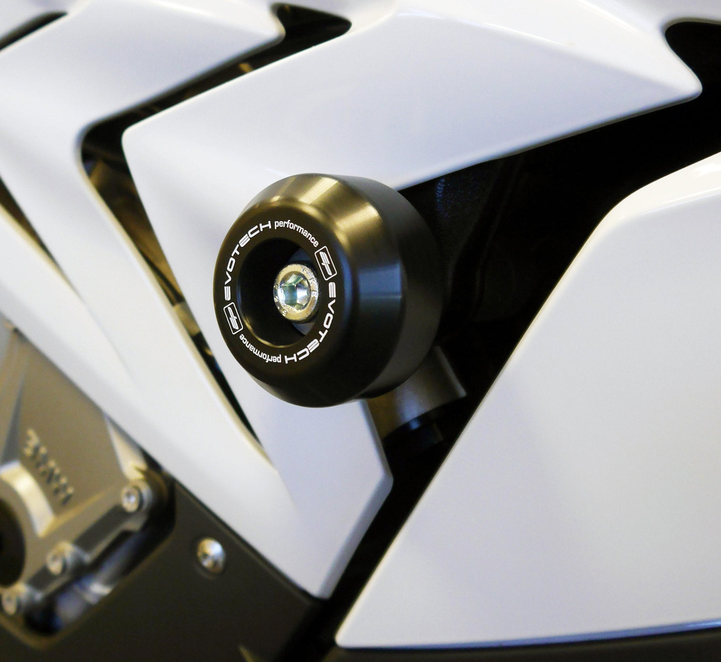 bmw-s1000rr-crash--2015-onwards