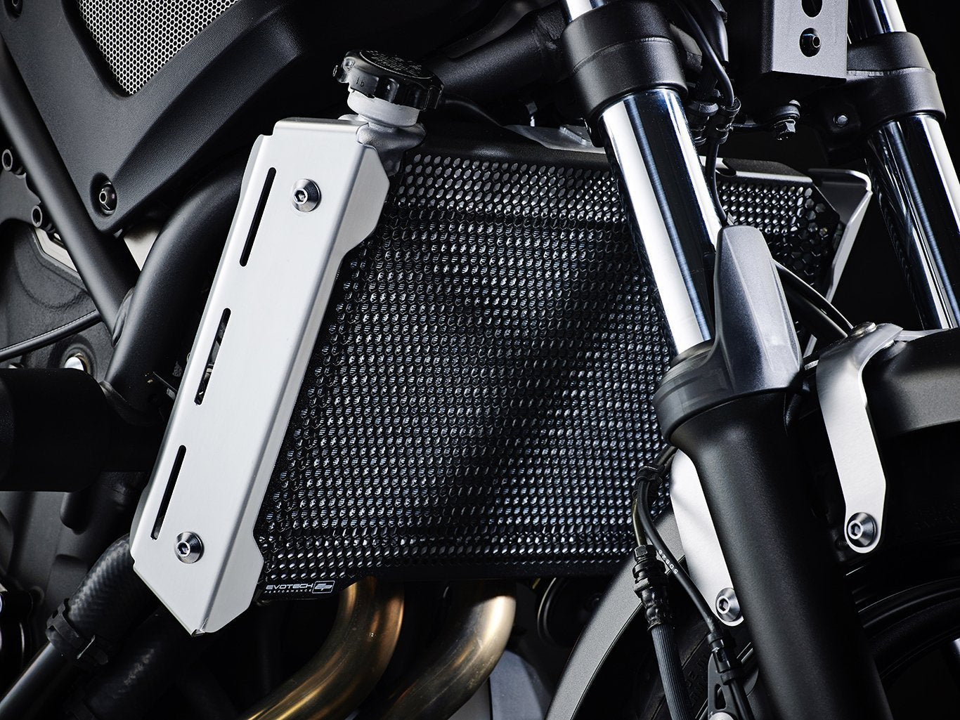 ep-yamaha-xsr700-xtribute-radiator-guard-2018-onwards