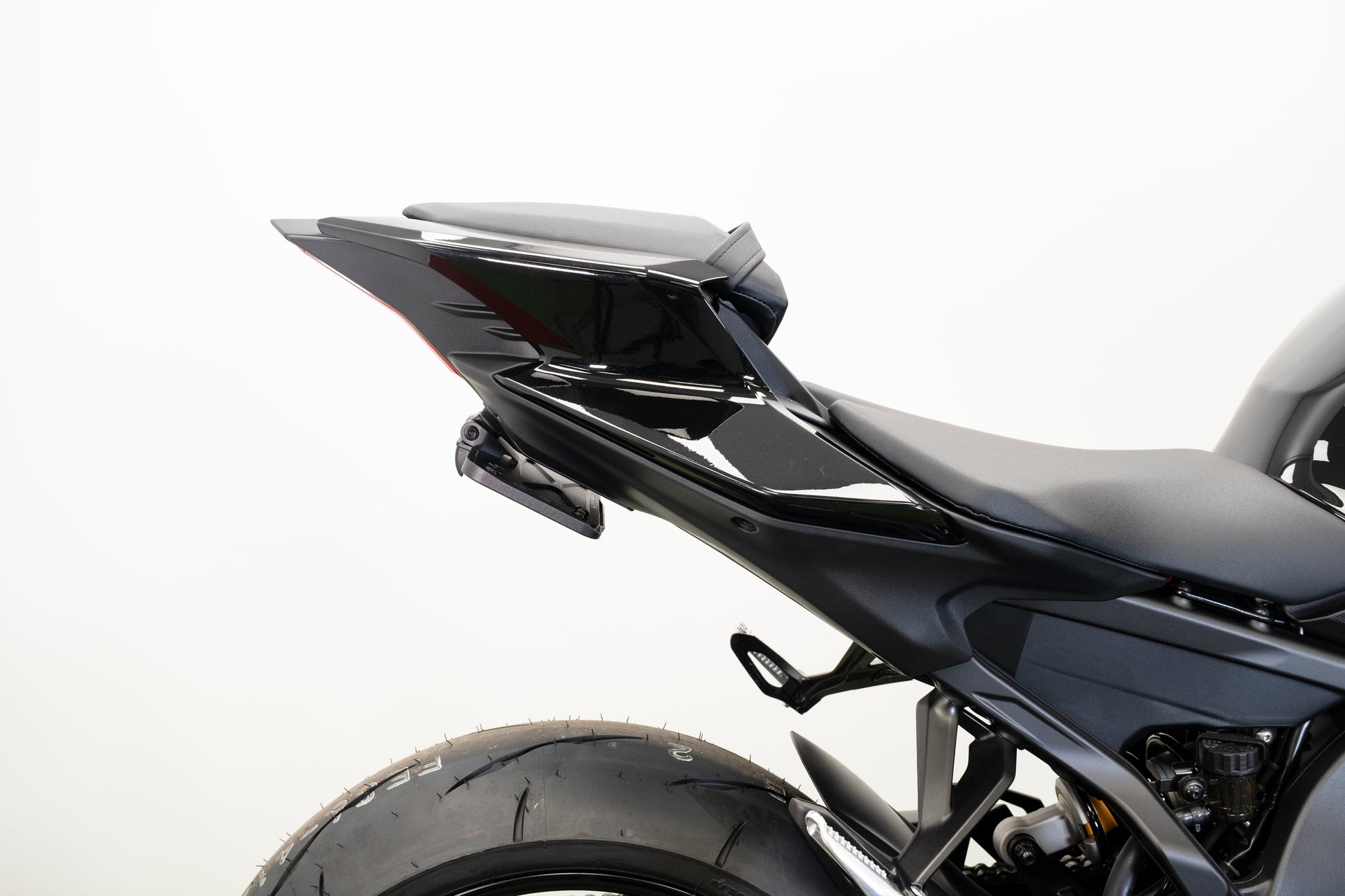 evotech--tail-tidy-yamaha-yzf-r9-2025
